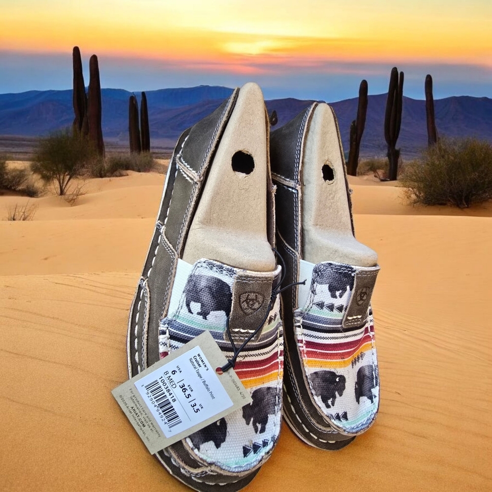 Ariat Womans Size 6 Cruiser Slip On Native Print